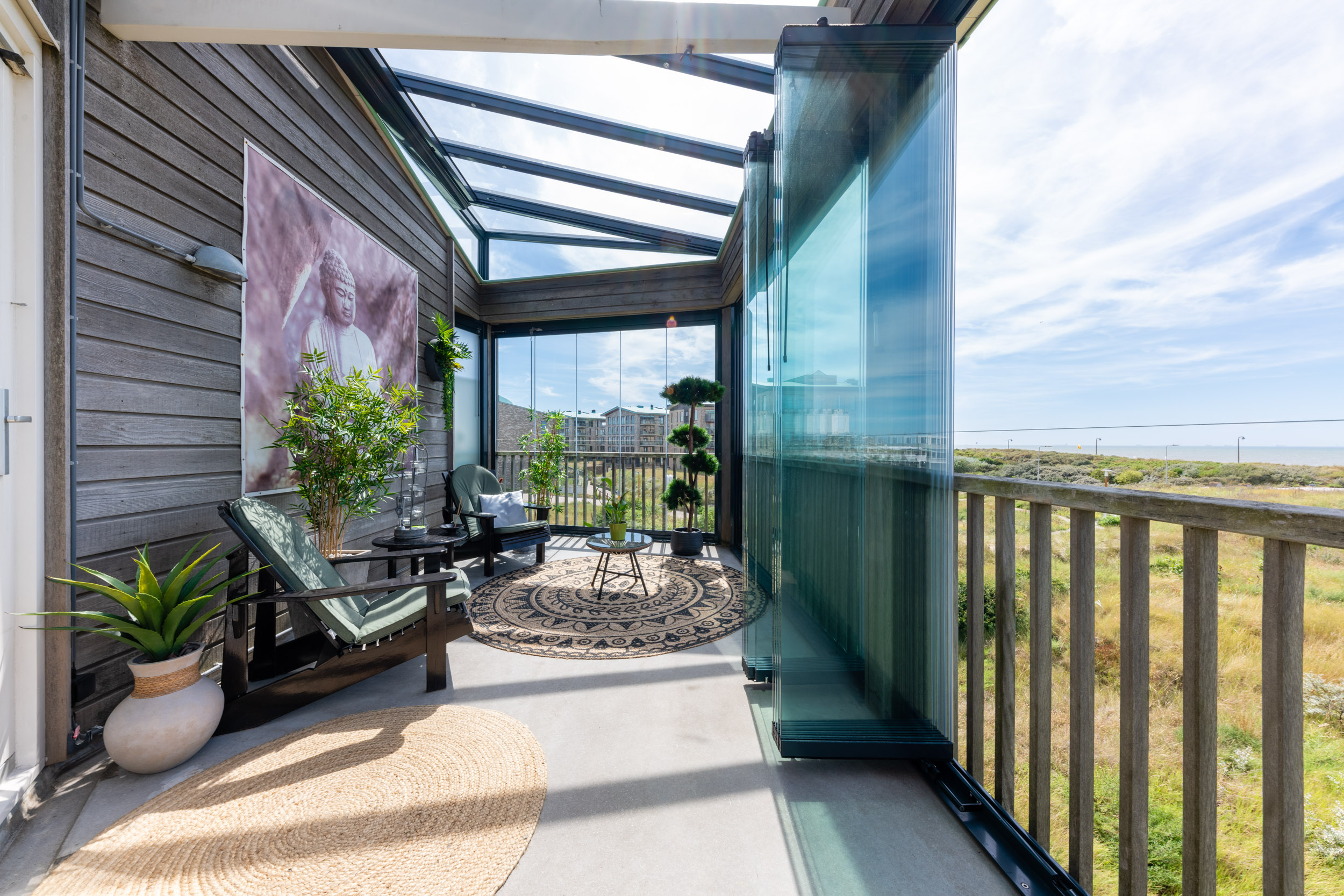 Balkonbeglazing in Den Haag en Scheveningen